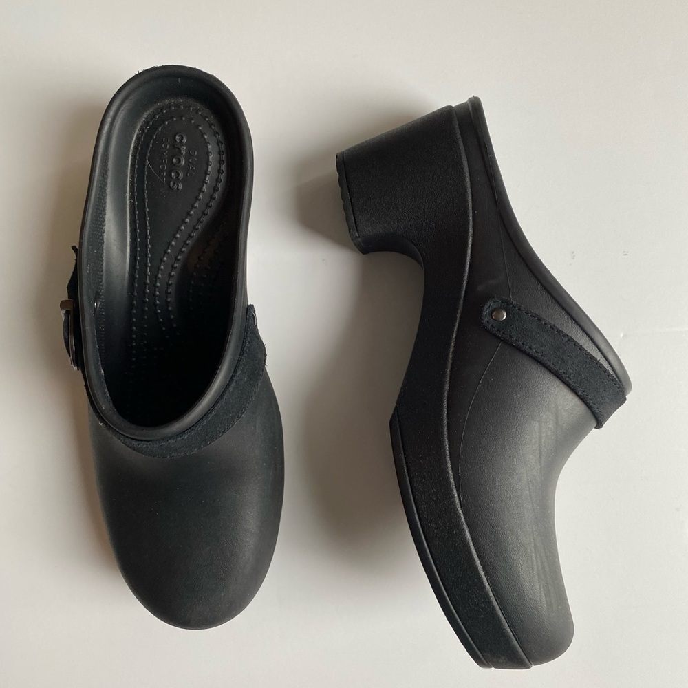 Crocs Sarah Clogs Black Heel Mules Buckle Slip-On Shoes Women's Size 8